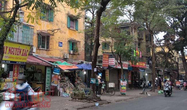 Hà Nội trước ngày ra quân chấn chỉnh vỉa hè: Nơi thông thoáng, nơi tràn xe ảnh 1